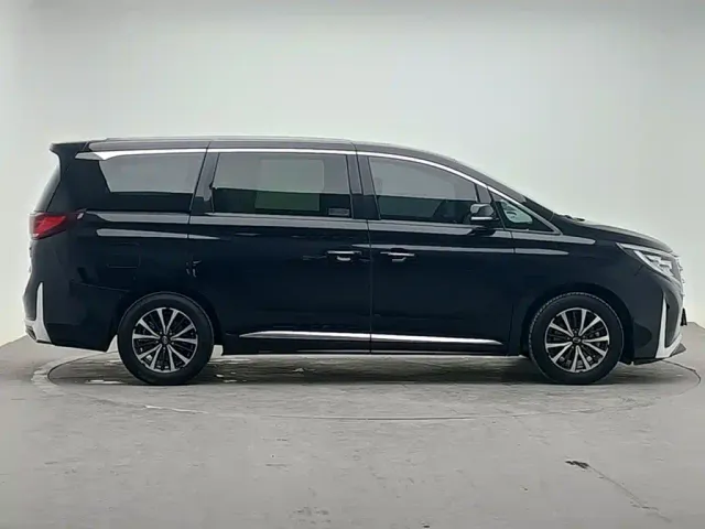 GAC Trumpchi M8 — Фото автомобиля 3
