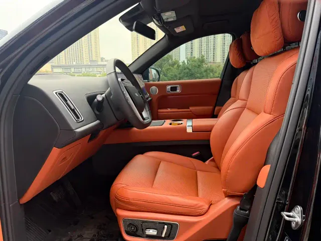 Li Auto L7 — Фото автомобиля 7