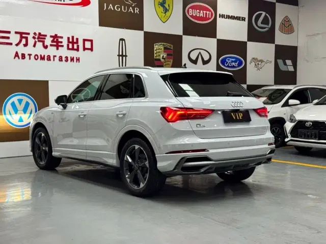 Audi Q3 — Фото автомобиля 4