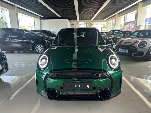 MINI Hatch — Фото автомобиля 2