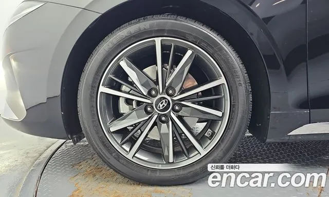 Hyundai Grandeur New — Фото автомобиля 5