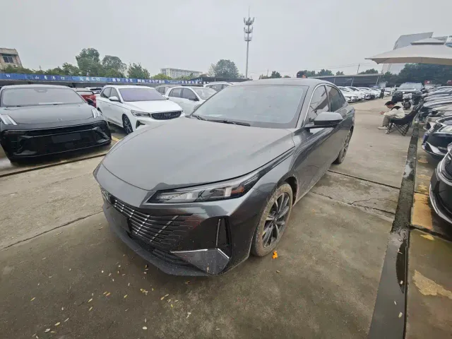 Фотография автомобиля — Changan Eado