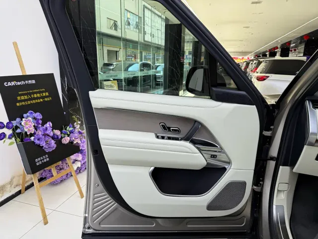 Land Rover Range Rover — Фото автомобиля 14