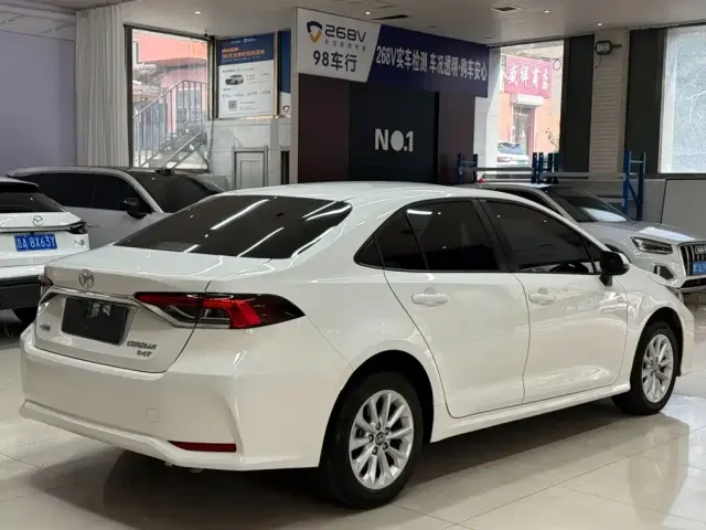 Toyota Corolla — Фото автомобиля 4