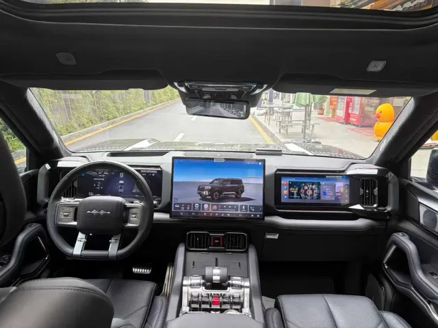 BYD FangChengBao Leopard 8 — Фото автомобиля 2