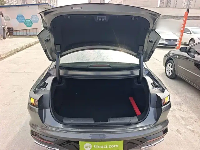 Changan Eado — Фото автомобиля 18
