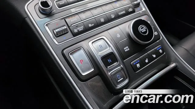 Hyundai Santafe — Фото автомобиля 9