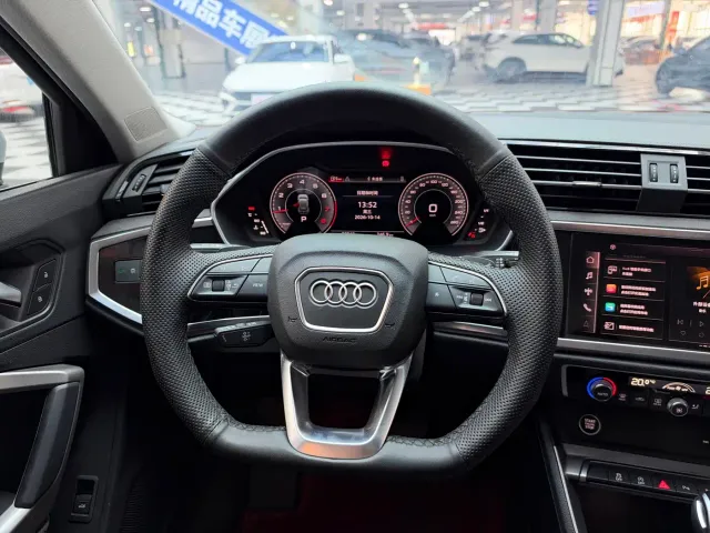 Audi Q3 — Фото автомобиля 7