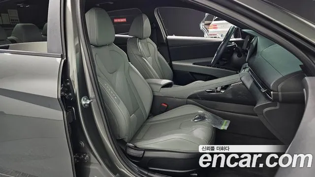 Hyundai Avante CN7 — Фото автомобиля 12