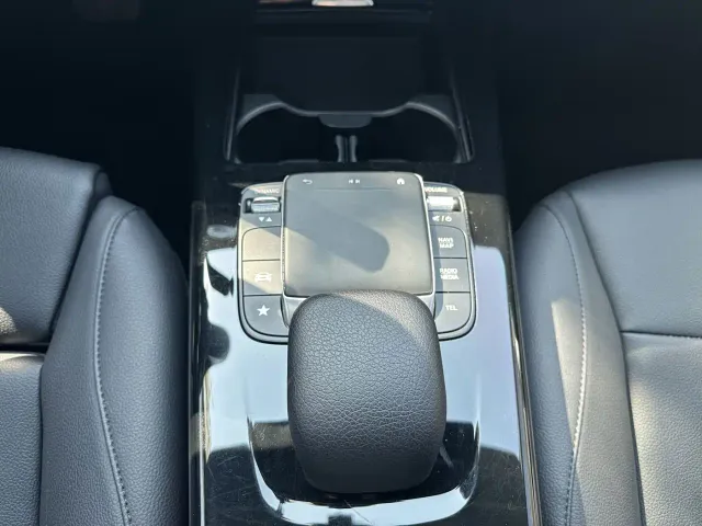 Mercedes-Benz A-Class — Фото автомобиля 18