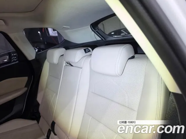 BMW X1 U11 — Фото автомобиля 6