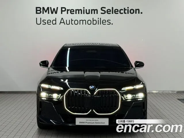 BMW 7 Series G70 — Фото автомобиля 3