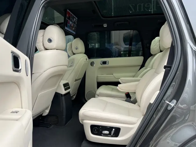 Li Auto L9 — Фото автомобиля 6