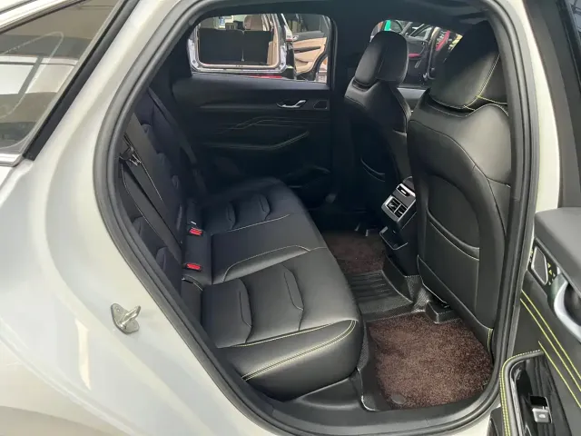 Geely Xingrui — Фото автомобиля 8