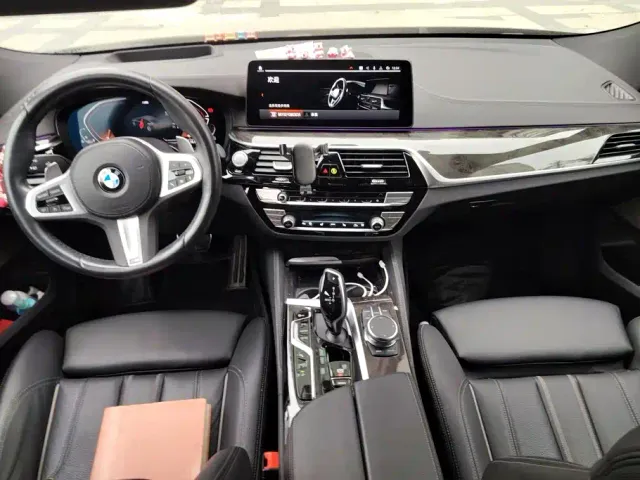 BMW 6 Series Gran Turismo — Фото автомобиля 12