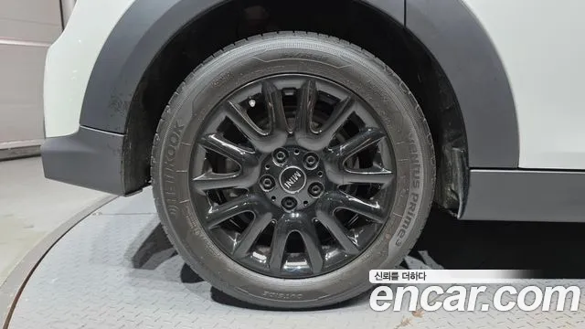 MINI Cooper — Фото автомобиля 5