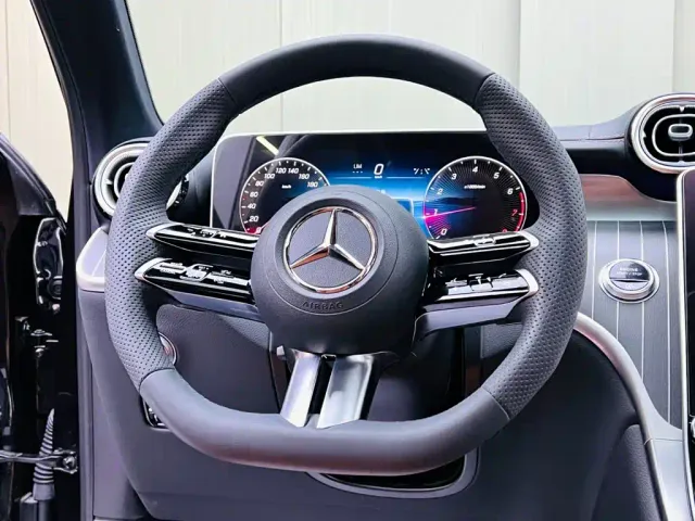 Mercedes-Benz GLC-Class — Фото автомобиля 10