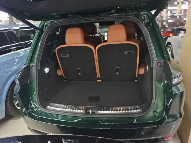 Li Auto L9 — Фото автомобиля 18