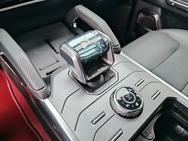 Jetour T2 — Фото автомобиля 4