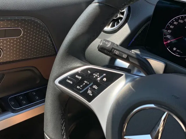 Mercedes-Benz GLB-Class — Фото автомобиля 25