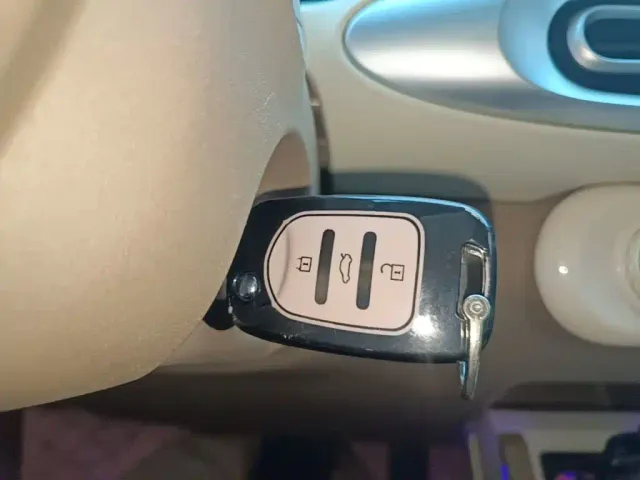 Wuling Hongguang Mini EV — Фото автомобиля 8