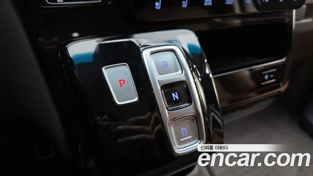 Hyundai Staria Staria — Фото автомобиля 9