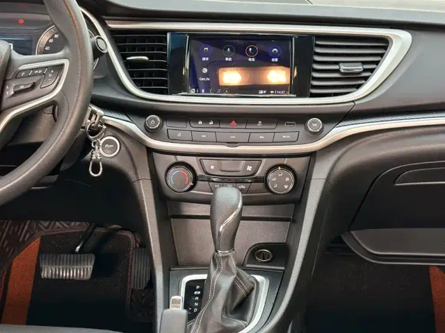 Buick Excelle — Фото автомобиля 17