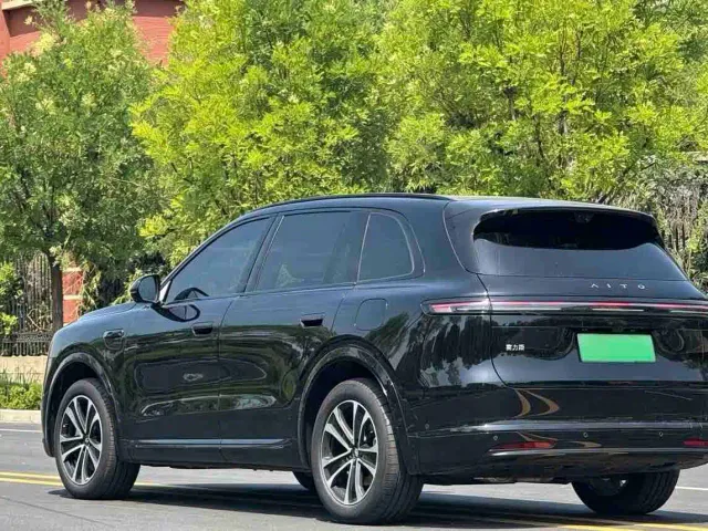 Aito M7 — Фото автомобиля 7