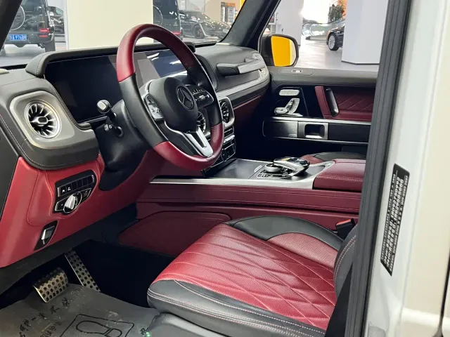 Mercedes-Benz G-Class — Фото автомобиля 11