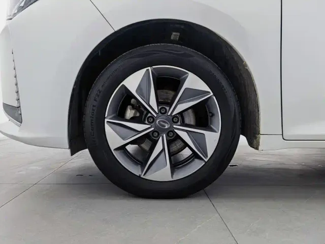 GAC Trumpchi M6 — Фото автомобиля 17