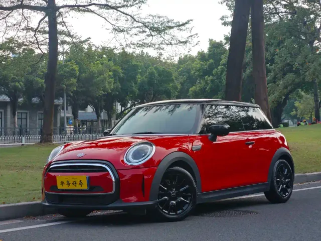 Фотография автомобиля — MINI Hatch