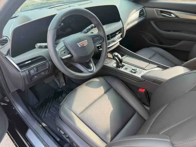 Cadillac CT5 — Фото автомобиля 4