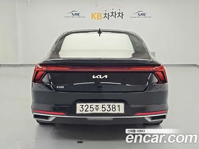 Kia K8 — Фото автомобиля 3