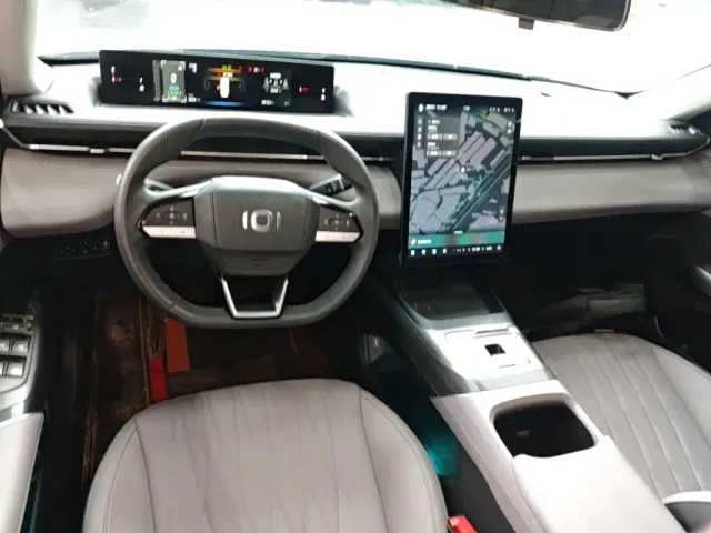 Changan Qiyuan A05 — Фото автомобиля 9