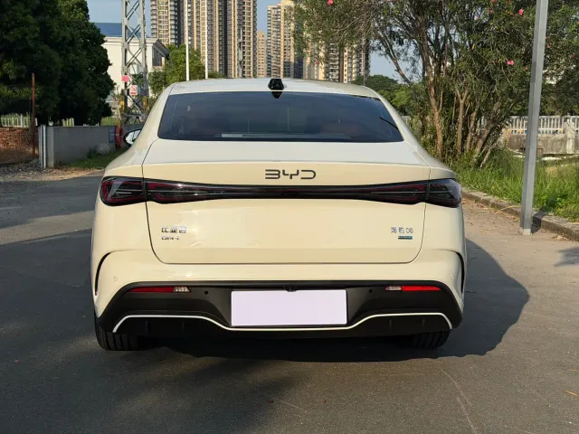 BYD Seal 06 — Фото автомобиля 6