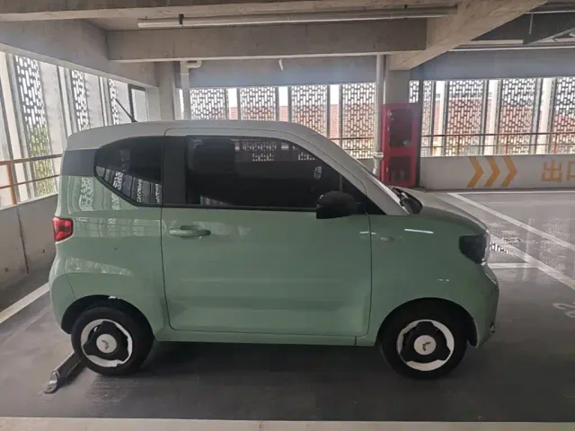 Wuling Hongguang Mini EV — Фото автомобиля 27