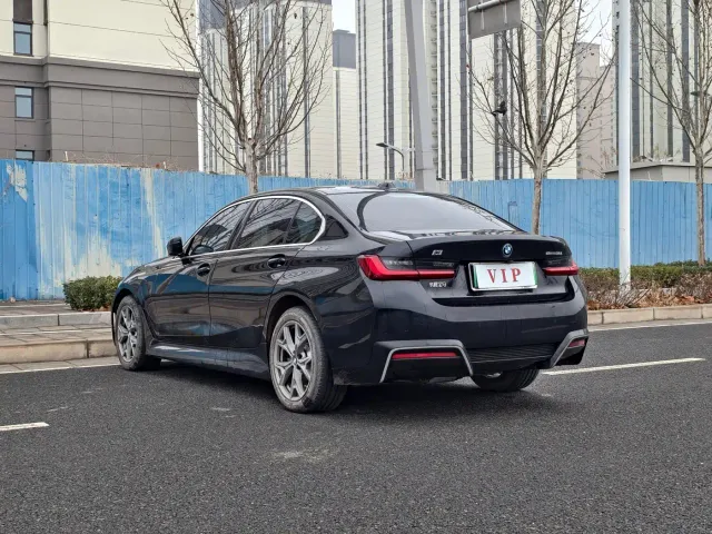 BMW i3 — Фото автомобиля 7