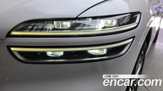 Genesis GV70 — Фото автомобиля 7