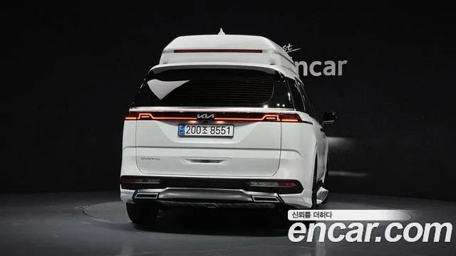 Kia Carnival Generation 4 — Фото автомобиля 4