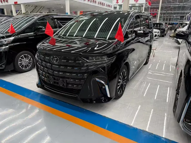 Фотография автомобиля — Toyota Alphard