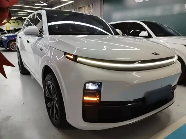 Li Auto L7 — Фото автомобиля 3