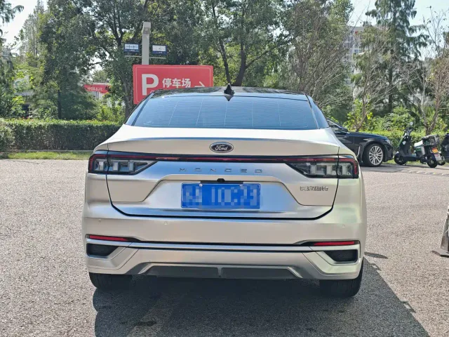 Ford Mondeo — Фото автомобиля 4