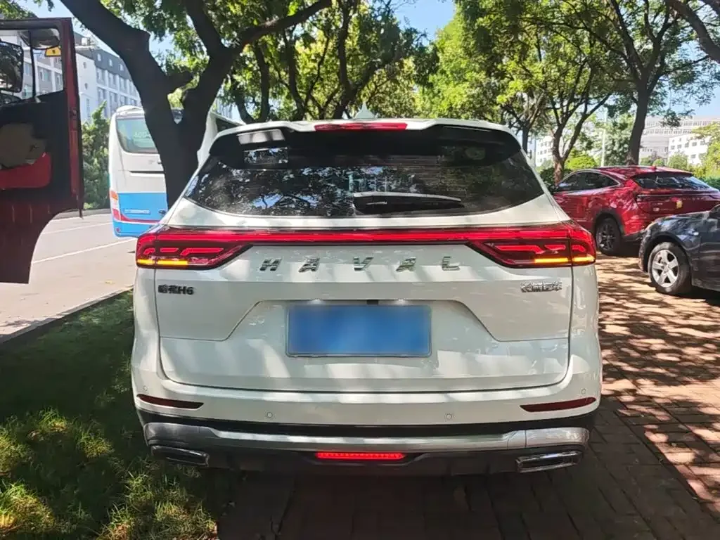 Haval Haval H6 2023 National Trend Edition 1.5T Automatic Urban — Фото автомобиля 3