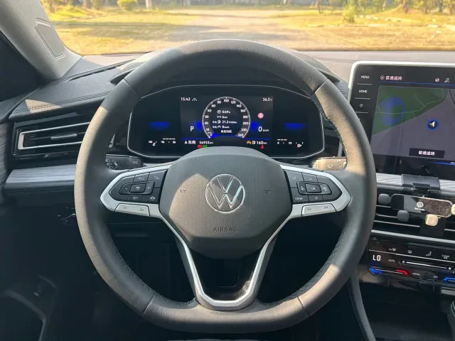 Volkswagen Sagitar — Фото автомобиля 9