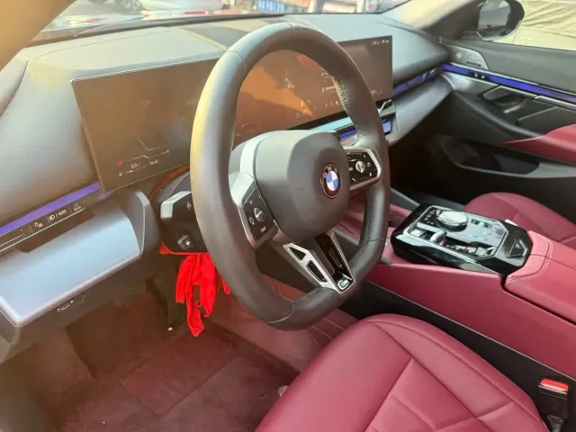 BMW 5 Series — Фото автомобиля 6