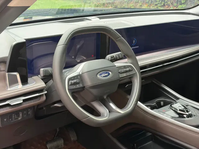 Ford Edge — Фото автомобиля 26