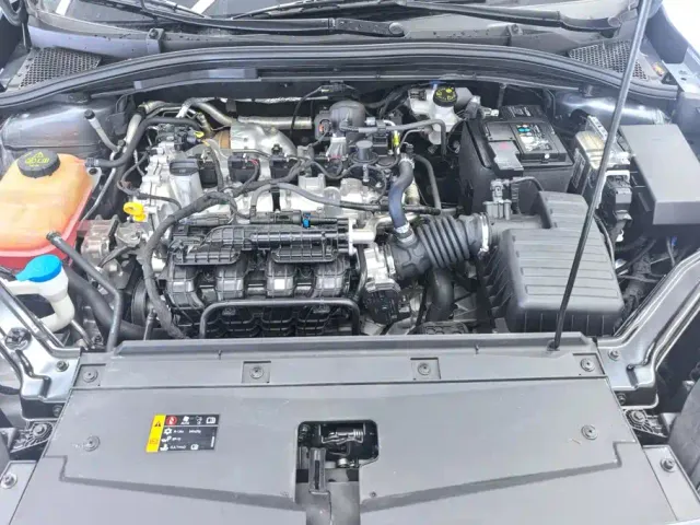 Roewe i5 — Фото автомобиля 10