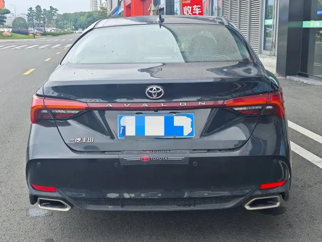 Toyota Avalon — Фото автомобиля 6