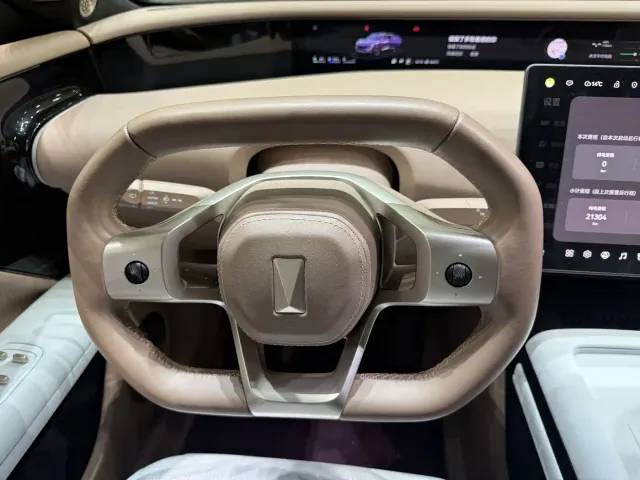 Avatr 07 — Фото автомобиля 13