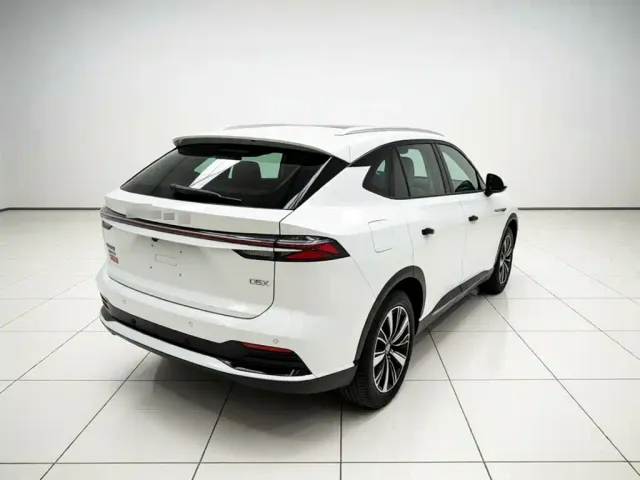 Roewe D5X DMH — Фото автомобиля 6